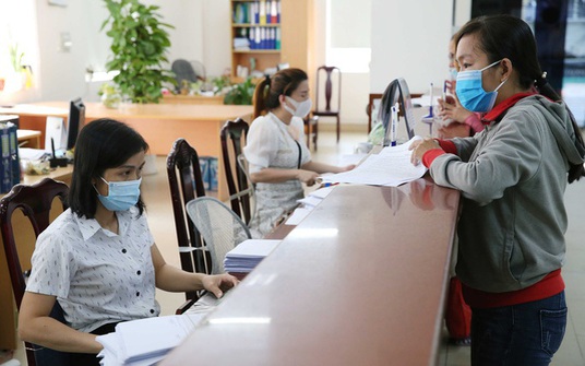 Mỗi xã được bố trí bao nhiêu biên chế sau sáp nhập?