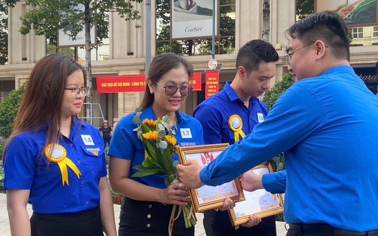 Tuyên dương 135 gương vận dụng tư tưởng, đạo đức, phong cách Hồ Chí Minh vào thực tiễn