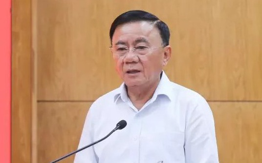 Bộ Chính trị, Ban Bí thư: Cho phép cán bộ còn thiếu tiêu chuẩn được làm bí thư, chủ tịch xã