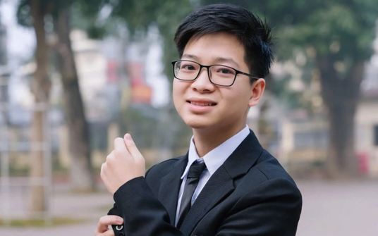 Thủ khoa chia sẻ "bí quyết" đạt điểm 30/30 thi tốt nghiệp THPT 2025