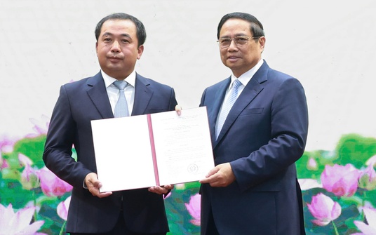 Thủ tướng Phạm Minh Chính trao Quyết định giao quyền Bộ trưởng Bộ Nông nghiệp và Môi trường