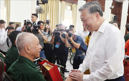 UỐNG NƯỚC NHỚ NGUỒN