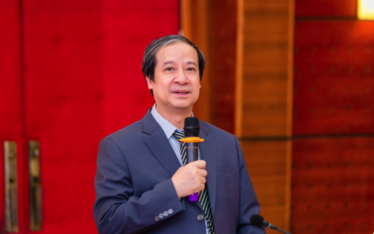 Bộ trưởng Giáo dục và Đào tạo phản hồi ý kiến cả nước dùng 1 bộ sách giáo khoa
