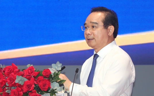 Xây dựng Trung tâm Tài chính quốc tế: Cam kết mạnh mẽ từ TP HCM và Đà Nẵng