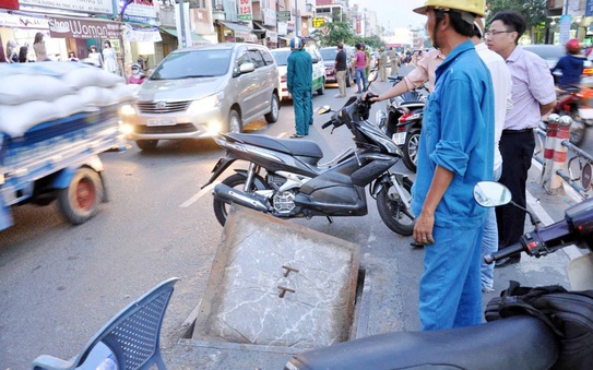 bóng đá tỷ lệ kèo nhà cái phát nổ, nhiều người tháo chạy