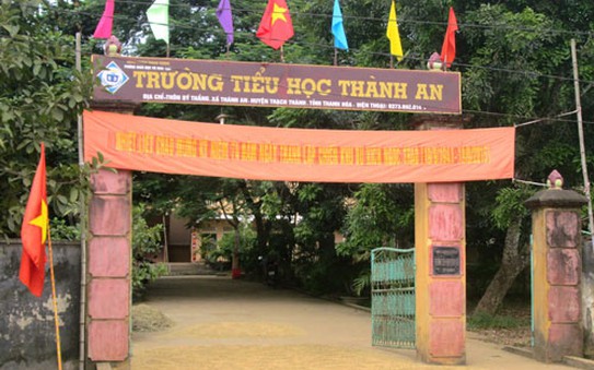 Ngồi tù vẫn lãnh lương!