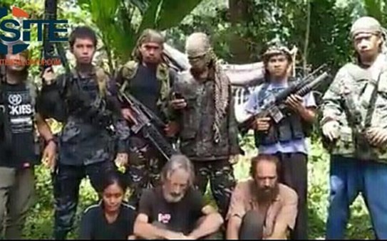 Con tỷ lệ kèo góc nhà cái Abu Sayyaf: Không chuộc thì chết!