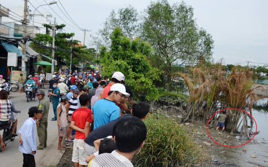 Đổ rác, phát hiện kèo nhà cái tỷ lệ bóng đá phụ nữ trên kênh Tàu Hủ