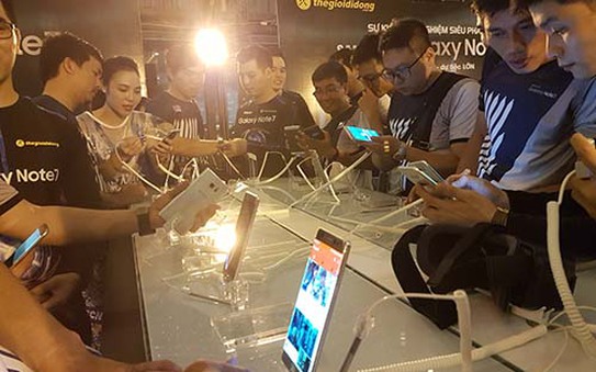 Thế Giới Di Động giao bóng đá tỷ lệ kèo nhà cái Galaxy Note 7 cho khách hàng