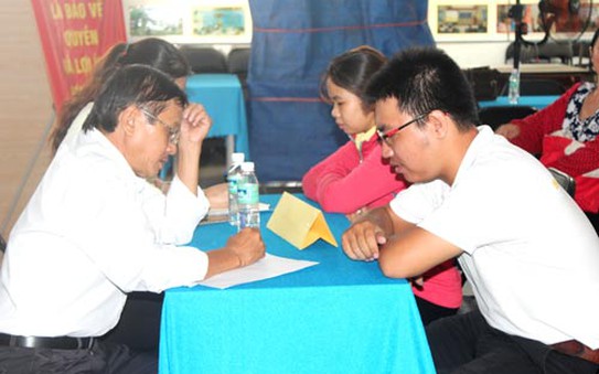Tư vấn tỷ lệ bóng đá kèo nhà cái miễn phí cho công nhân