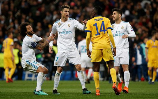 Phạt đền oan nghiệt kèo nhà cái tỷ lệ bóng đá 90+8, Juventus ngược dòng bất thành