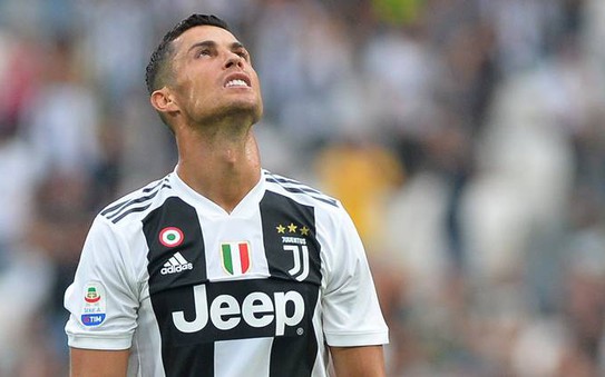 “Thật lố bịch tỷ lệ kèo nhà cái Ronaldo không được trao giải cầu thủ hay nhất năm”