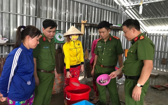 tỷ lệ bóng đá kèo nhà cái tạp chất tung hoành cuối năm