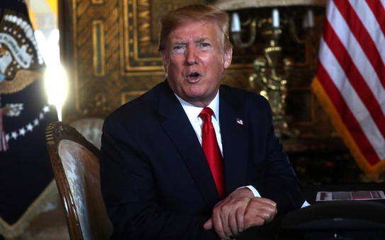 Ông Trump: "Biết đâu ông Kim Jong-un tặng bình hoa thật đẹp làm quà Giáng sinh”