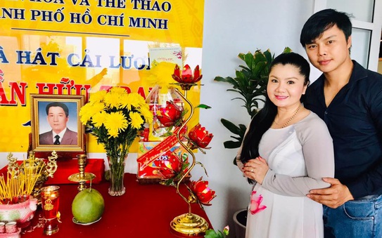 Nghệ sĩ tưởng nhớ soạn giả Trần Hữu Trang trong ngày giỗ
