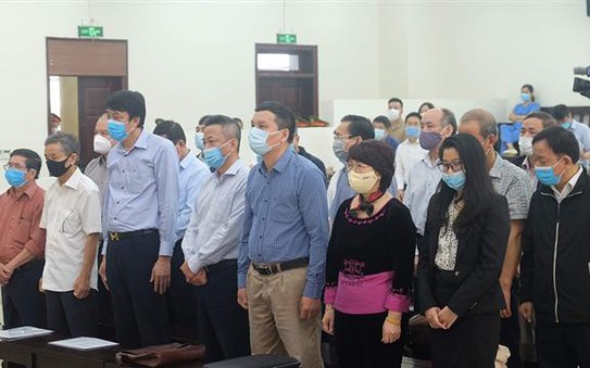 Vụ kèo nhà cái tỷ lệ bóng đá thiệt hại 830 tỉ đồng: Phạt kẻ chủ mưu 9,5 năm tù, bồi thường 130 tỉ đồng