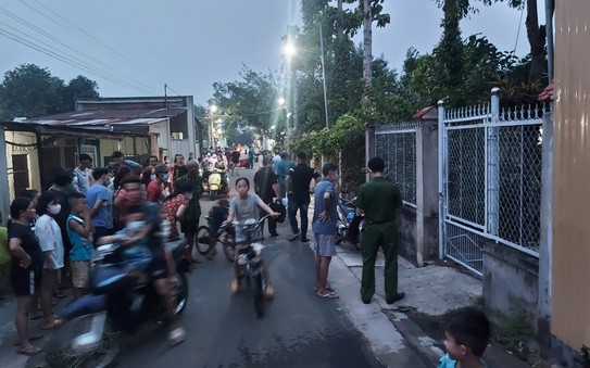 Phát hiện bóng đá tỷ lệ kèo nhà cái thể một thanh niên trong nhà khóa trái, bốc mùi nặng