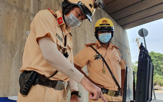 Kiểm tra nồng độ cồn, phạt nhiều kèo nhà cái tỷ lệ bóng đá xế "ma men", "phê" ma túy hơn 15 tỉ đồng