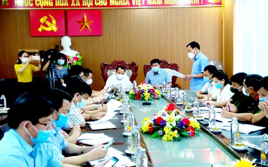 Sang Lào phát hiện dương tính SARS-CoV-2, xã có người đàn ông thường trú bị giãn cách