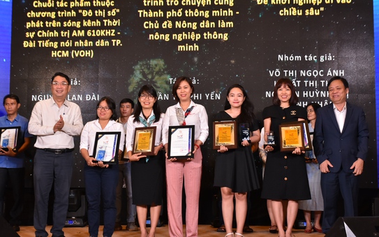 tỷ lệ kèo nhà cái đoạt giải báo chí về Giải thưởng Đổi mới sáng tạo và khởi tỷ lệ kèo nhà cái