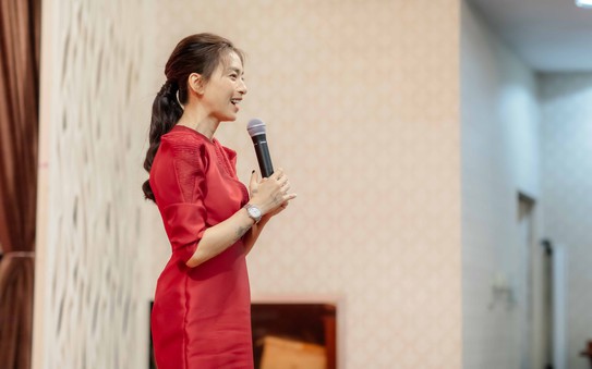 Ngô tỷ lệ cá cược kèo nhà cái Vân cam kết gắn bó sứ mệnh “cứu tim” trẻ em
