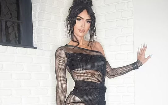 Minh tinh Megan Fox “đốt mắt” với mốt tỷ lệ kèo nhà cái 88