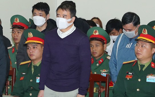 Nhận 240.000 USD từ "trùm" xăng lậu, kèo nhà cái tỷ lệ cá cược tá nói kết tội nhận hối lộ là chưa phù hợp