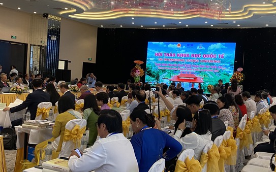 Học giả nước ngoài ca ngợi tỷ lệ bóng đá kèo nhà cái