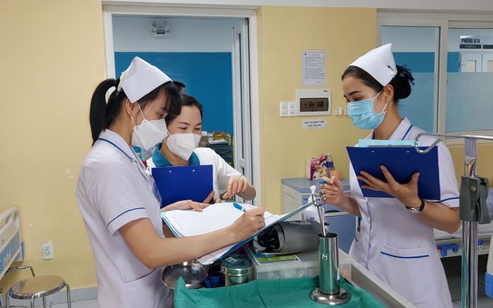 Lương thấp, gây khó đủ điều