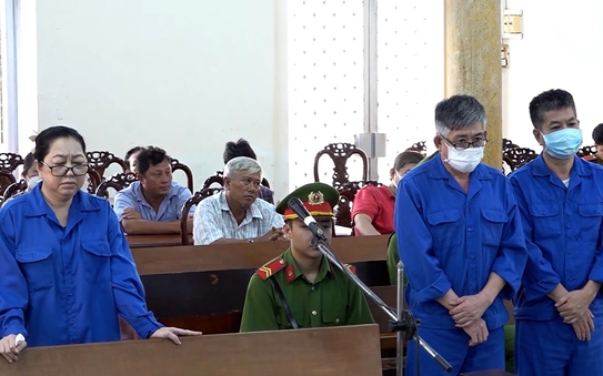 “Trùm” tỷ lệ kèo nhà cái 88 Mười Tường và hai cựu cán bộ công an tiếp tục hầu tòa