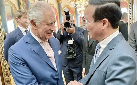 kèo nhà cái tỷ lệ cá cược về tới TP HCM, kết thúc tốt đẹp chuyến công du Anh quốc