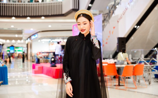 Nguyễn tỷ lệ kèo nhà cái malaysia Hà trải lòng về việc đăng quang hoa hậu ở tuổi 18