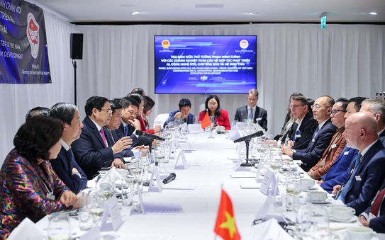 Thủ tướng chủ trì tọa đàm với doanh nghiệp toàn cầu về AI, chip bóng đá tỷ lệ kèo nhà cái
