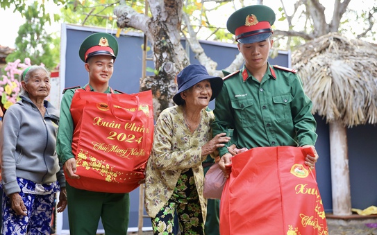 Quân dân vùng kèo nhà cái tỷ lệ cá cược Bình Phước rộn ràng đón Tết