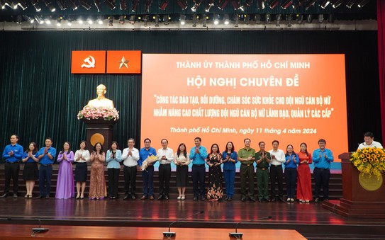 Thành ủy kèo nhà cái tỷ lệ cá cược có thông báo mới về phân công nhiệm vụ