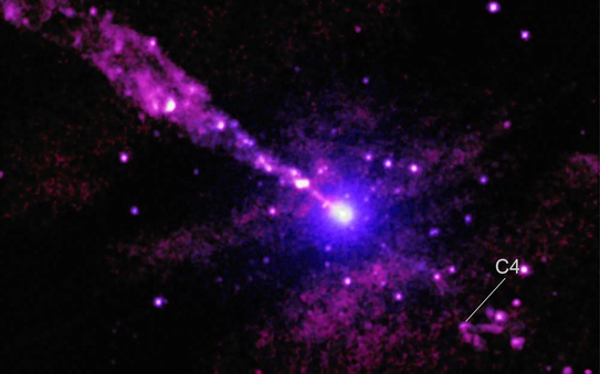 NASA phát hiện vật thể ma quái cản được cả "đại bác lỗ đen"