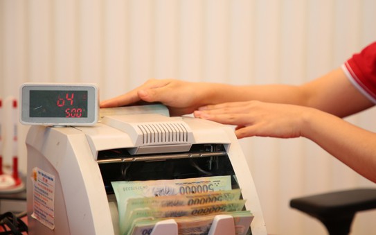 Lãi suất hôm tỷ lệ kèo góc nhà cái 5-12: Bất ngờ lãi tiền gửi ở một ngân hàng