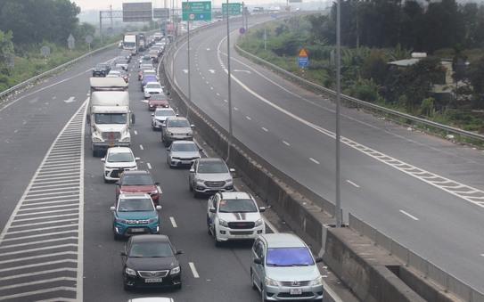 Tuyến kèo nhà cái tỷ lệ cá cược - Quảng Ngãi ùn tắc trầm trọng