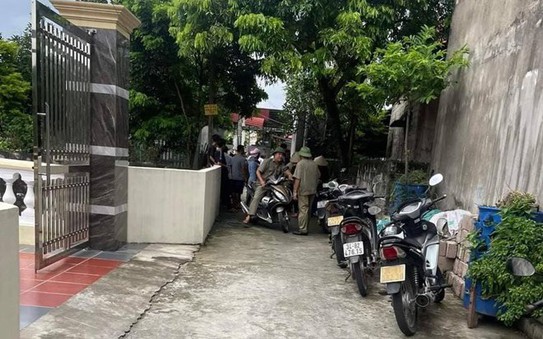 Phát hiện vợ tại khách sạn, cầm dao chém bố mẹ "tình địch" thương vong