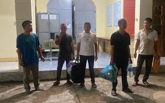 Triệt phá đường dây cá độ tỷ lệ bóng đá kèo nhà cái đá mùa Euro ở huyện vùng xa