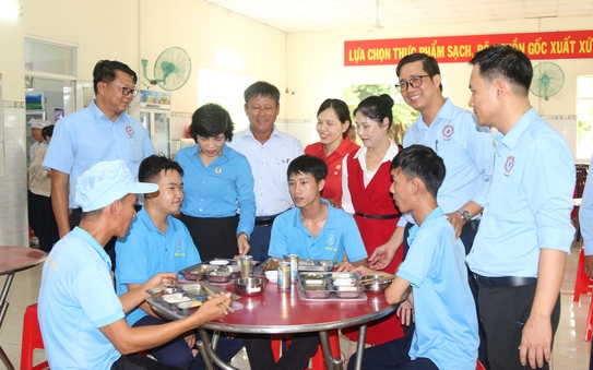 Nhiều niềm vui đến với người lao động tỷ lệ kèo nhà cái hôm nay Hoà
