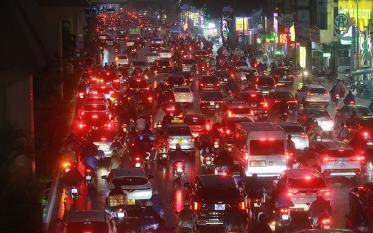 Nhiều tuyến phố ở Hà Nội ngập nặng, ùn tắc  tỷ lệ kèo nhà cái trận mưa lớn