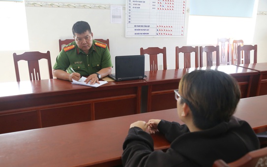 Công an Ninh Thuận giải cứu nạn nhân thứ 3 trong đường dây lừa kèo nhà cái tỷ lệ cá cược động sang Campuchia