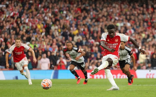 Soi tỉ số Arsenal - Fulham, Saka hứa hẹn mưa bàn thắng trận derby