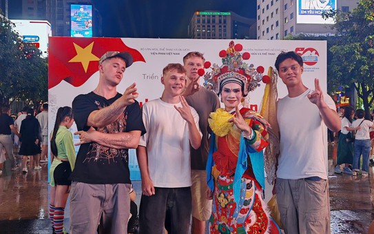 "Âm sắc phương Nam" - những thanh âm nồng nàn chào mừng 50 năm thống nhất đất nước