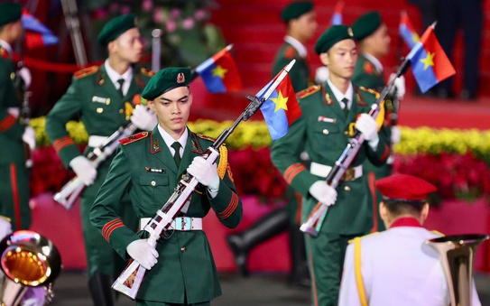 ĐẠI LỄ 30-4: Khát vọng tiếp bước cha anh