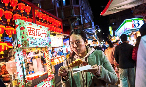 Chợ đêm Đài Loan tấp nập dù vắng bóng khách quốc tế