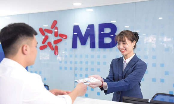 Gần chục tỉ cổ phiếu "vua" sắp tung ra thị trường