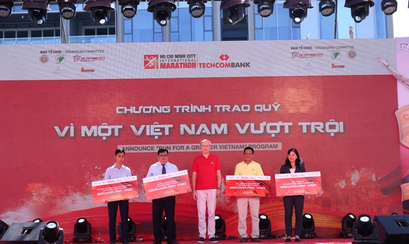 Giải Marathon Quốc Tế TP.HCM Techcombank mùa thứ 4: Sải bước trên đường chạy vượt trội