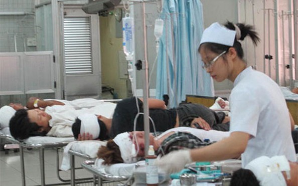 Xe cứu thương ủi xe đầu kéo, 3 tỷ lệ kèo nhà cái 88 chết